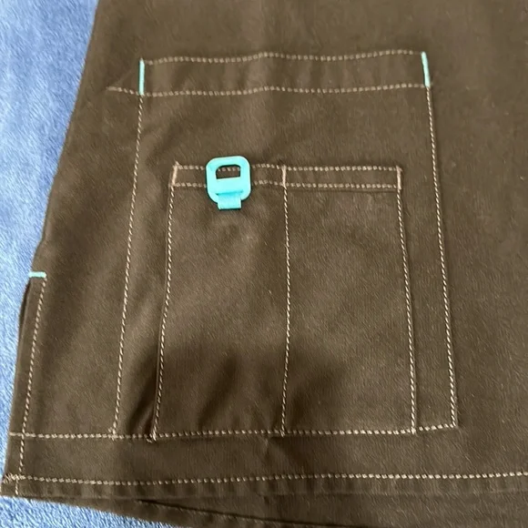 Scrub Top - Picture 4 of 6